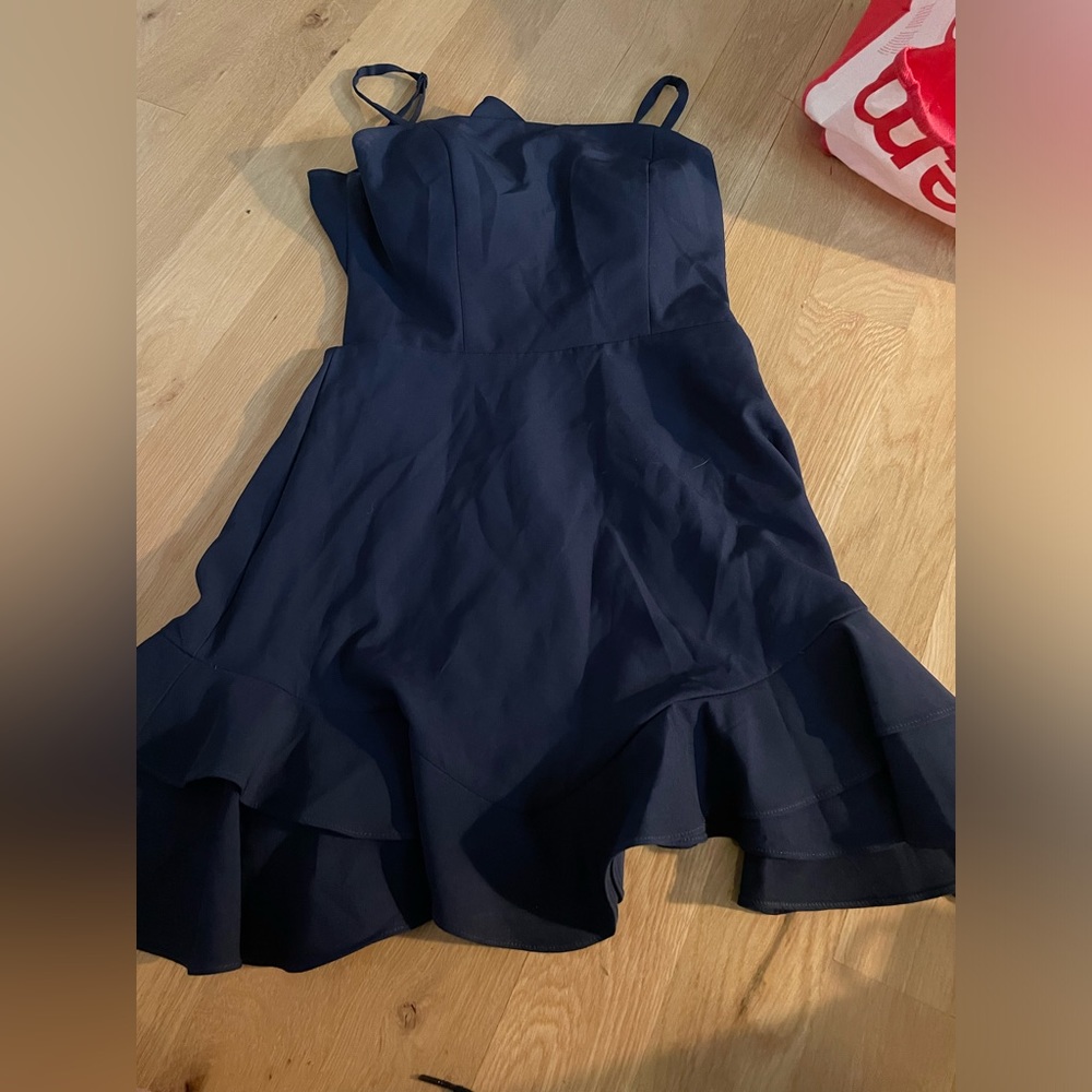 Dark blue short dress.